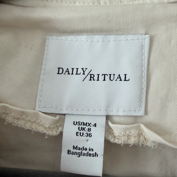 Daily Ritual Beige Utility Jacket - Picture 2 of 9